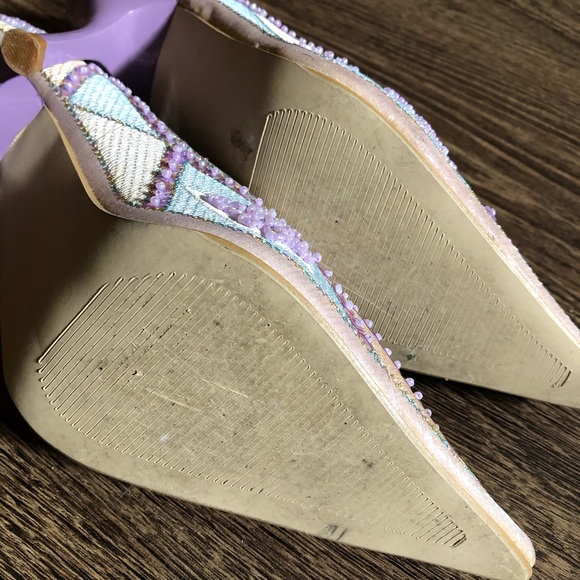 Vintage Beaded Floral Heels - Picture 3 of 17